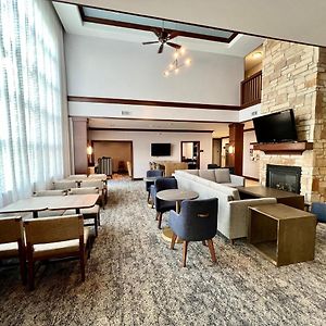 Staybridge Suites Milwaukee West-Oconomowoc By Ihg